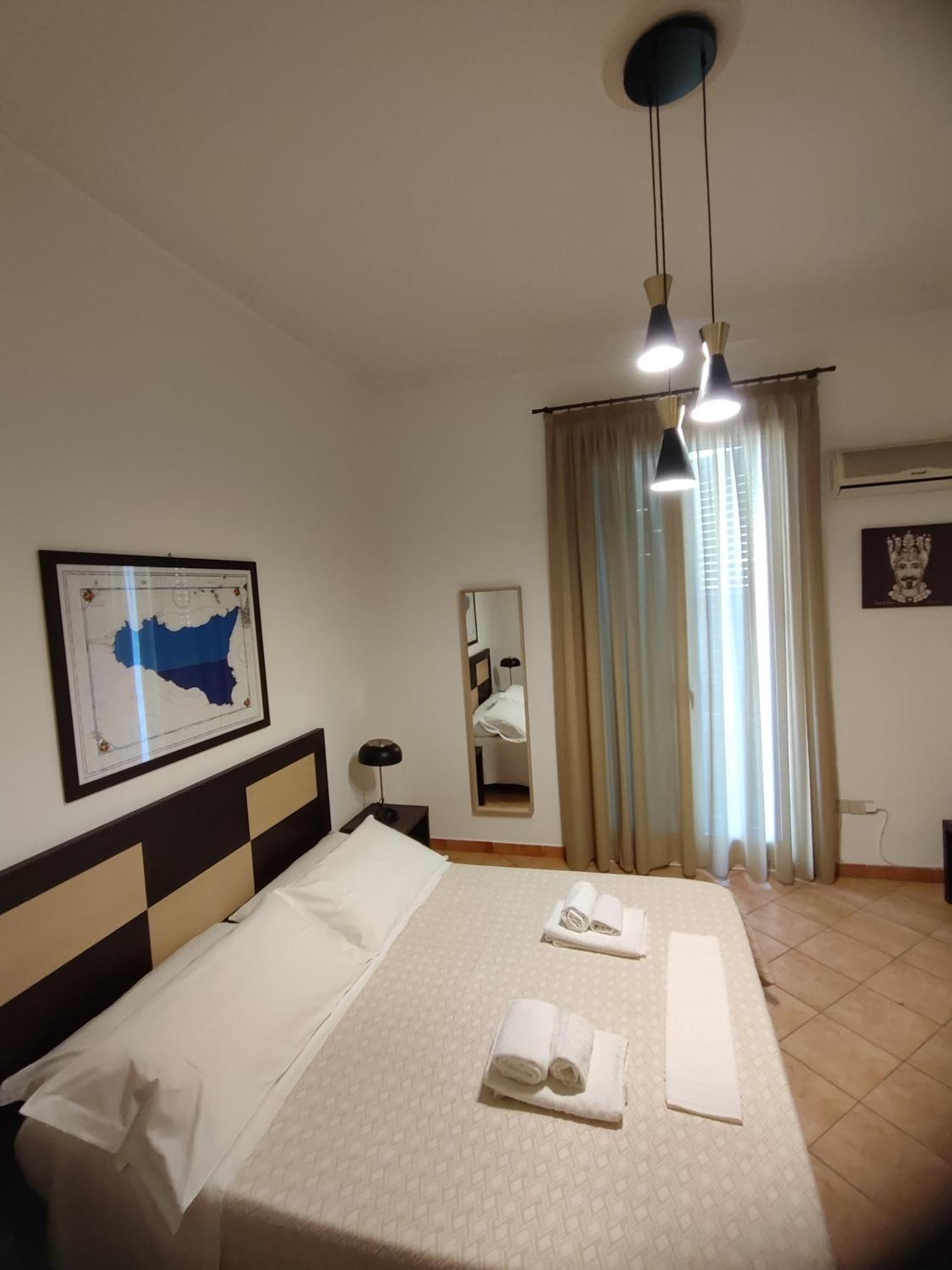 Le Stanze Di Ruggero Hotell Palermo Exteriör bild